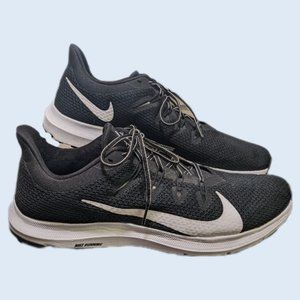 SOLD - Nike Men's Quest 2 Running Shoes EUC 11.5